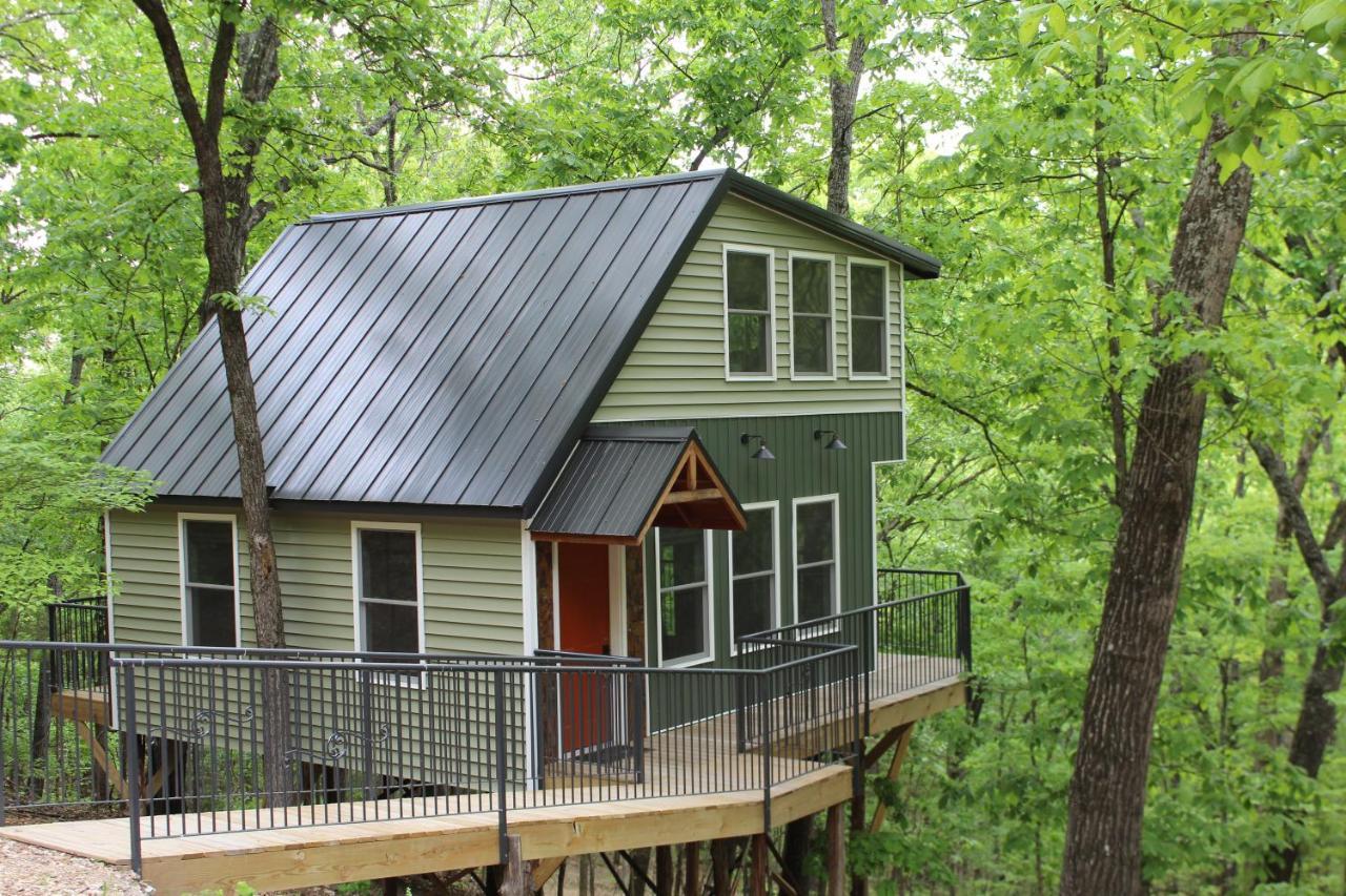 Villa Secluded Treehouse In The Woods - Tree Hugger Hideaway à Branson Extérieur photo